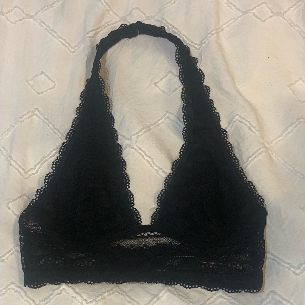 Victoria’s Secret black lace bralette